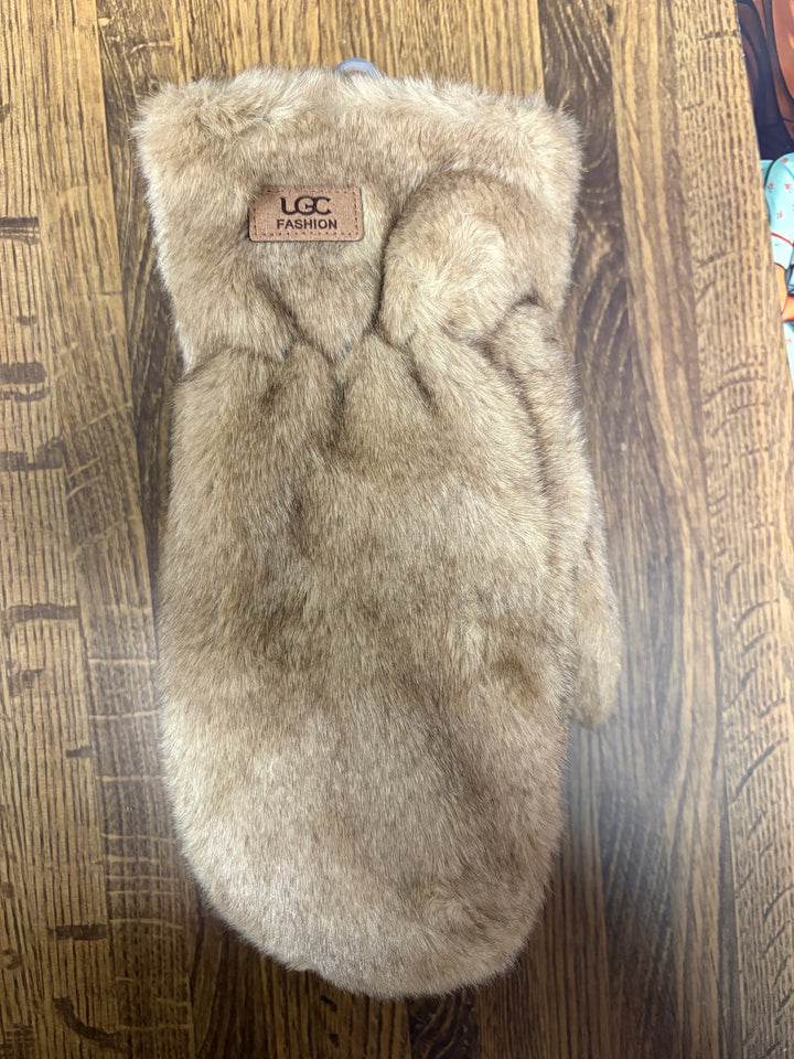 Faux Fur Mitten