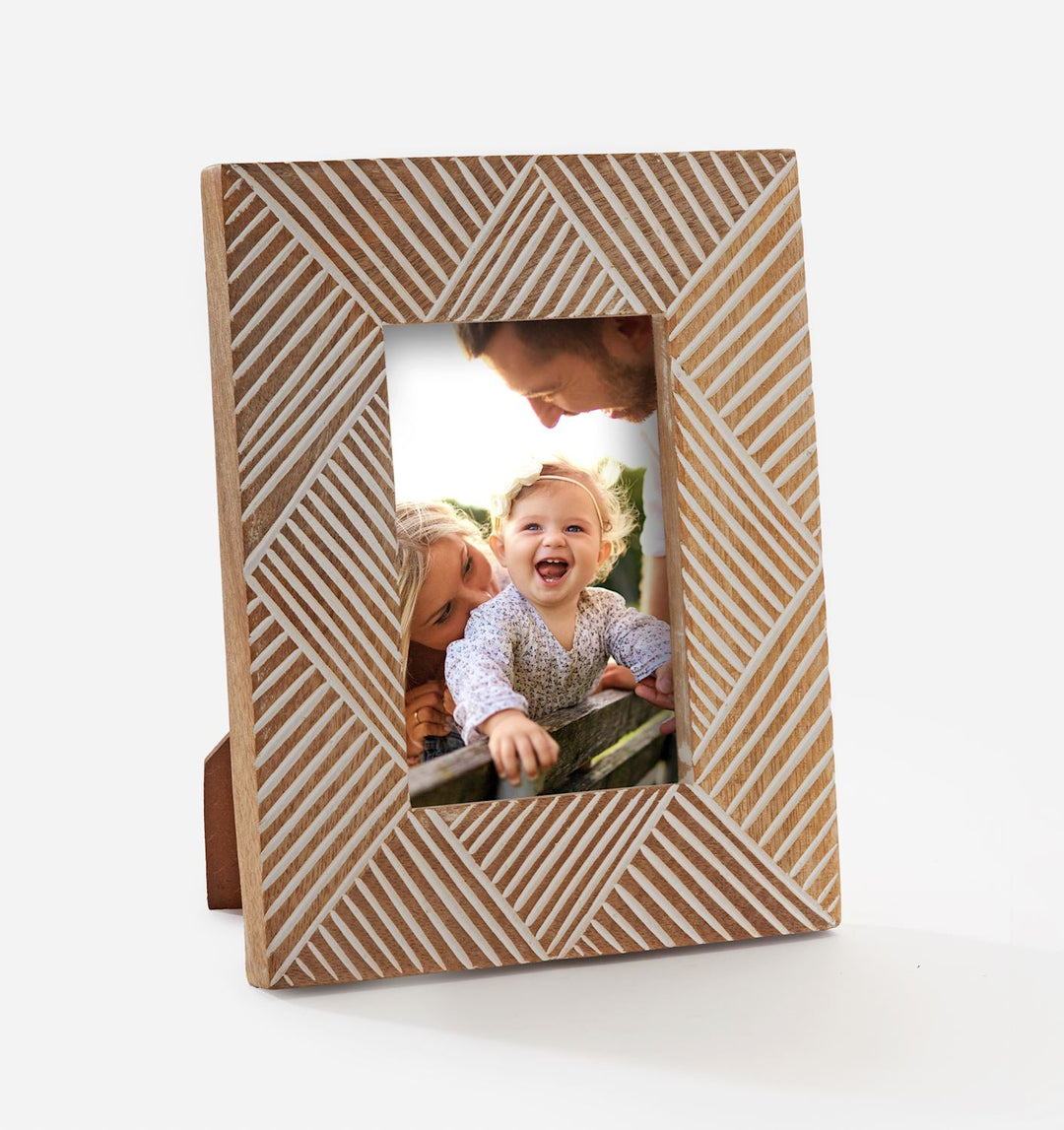 4x6” Carved Wood Floral Photo Frame
