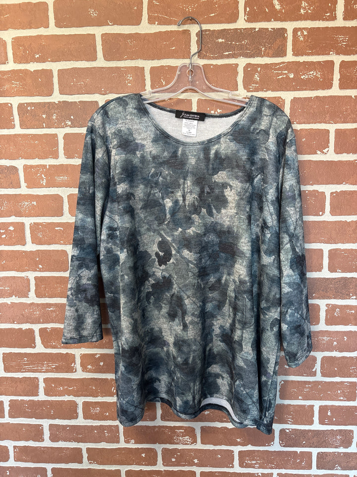 Patterned Round Neck Top