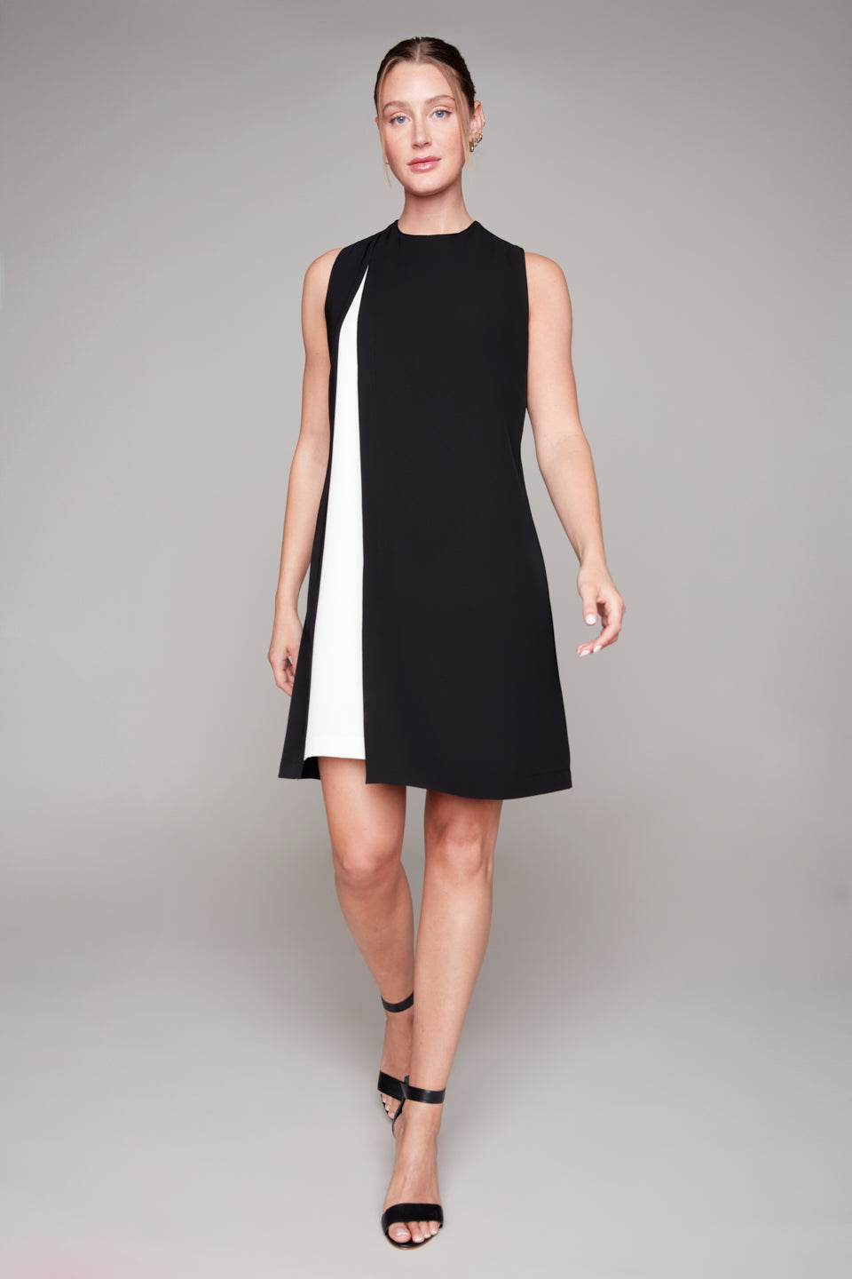 Black/White Sleeveless Dress