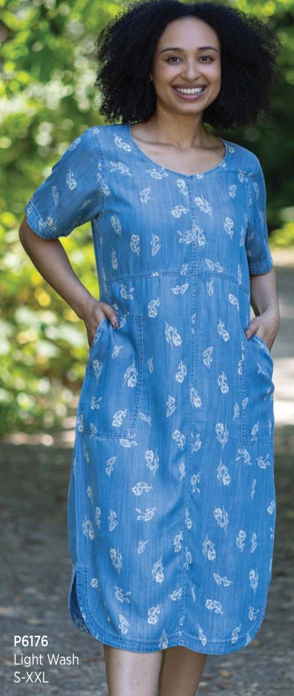 TShirt Sleeve Patterned Dress W/Pockets