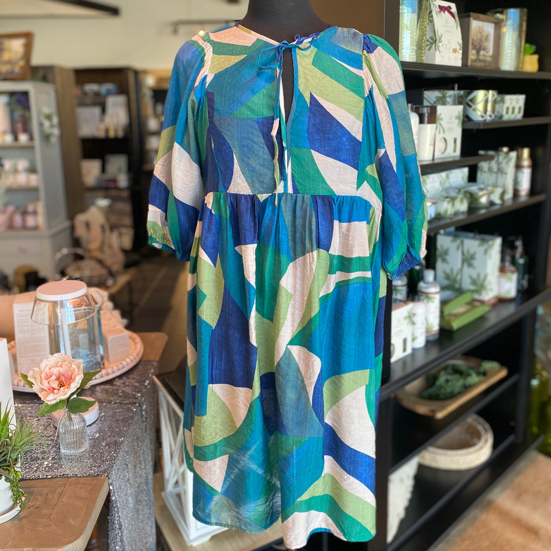 Abstract Patterned 3/4 Sleeve Dress