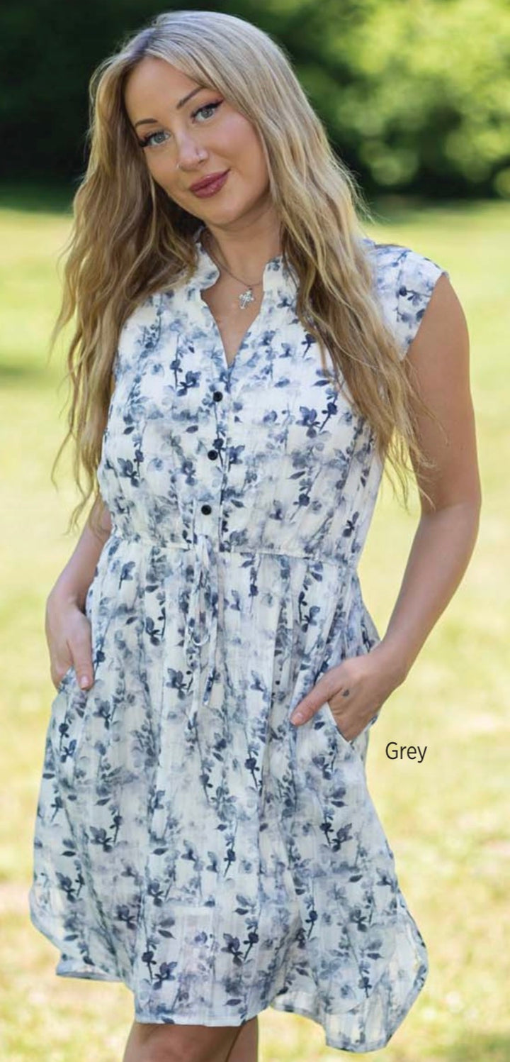Sleeveless Collared Dress
