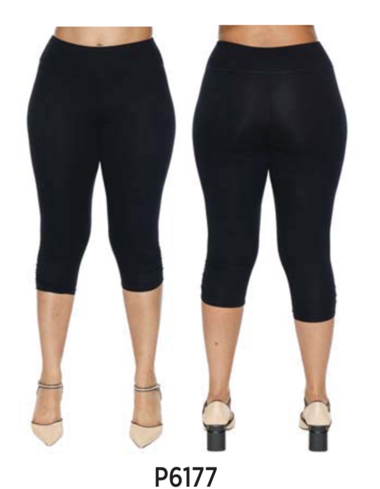 Capri Legging W/Rusching Detail At Bottom