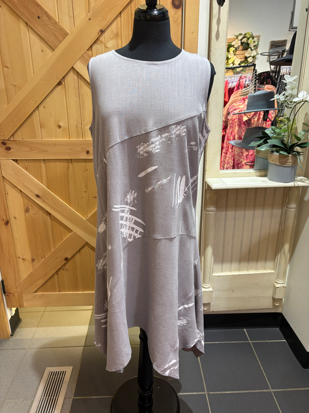 Sleeveless Abstract Dress