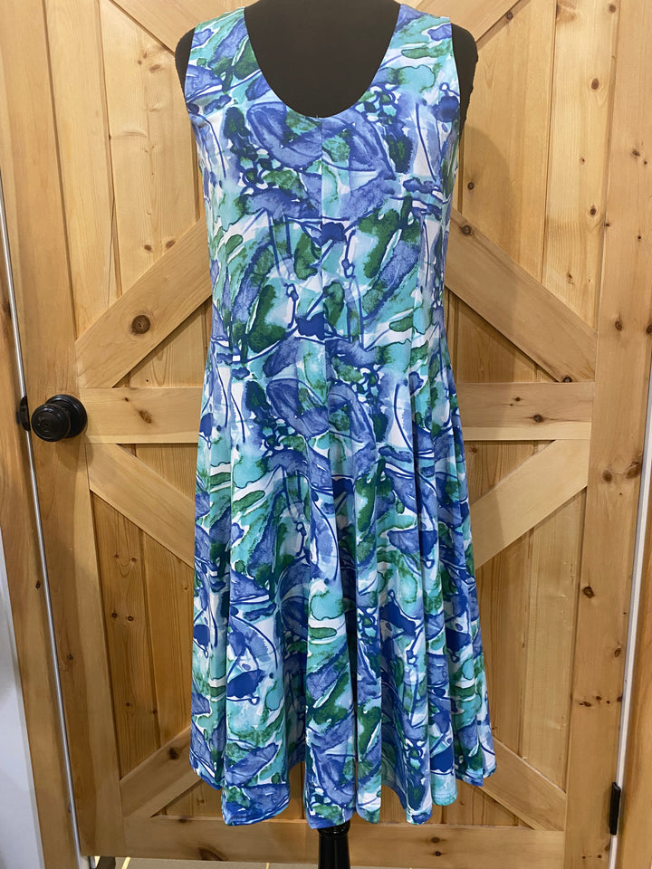 Sleeveless Form Fitting Dress