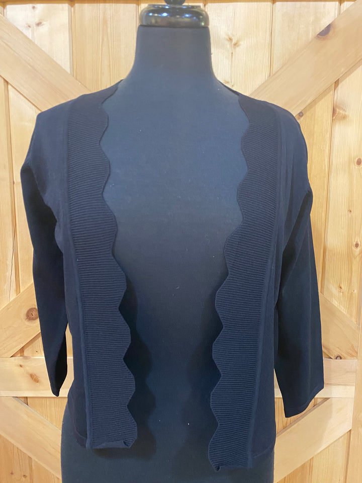 Short Scallop Edge Cardigan