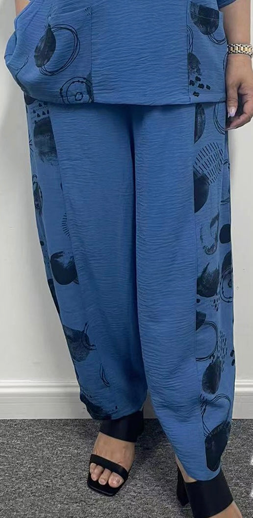 Abstract Flowy Pant