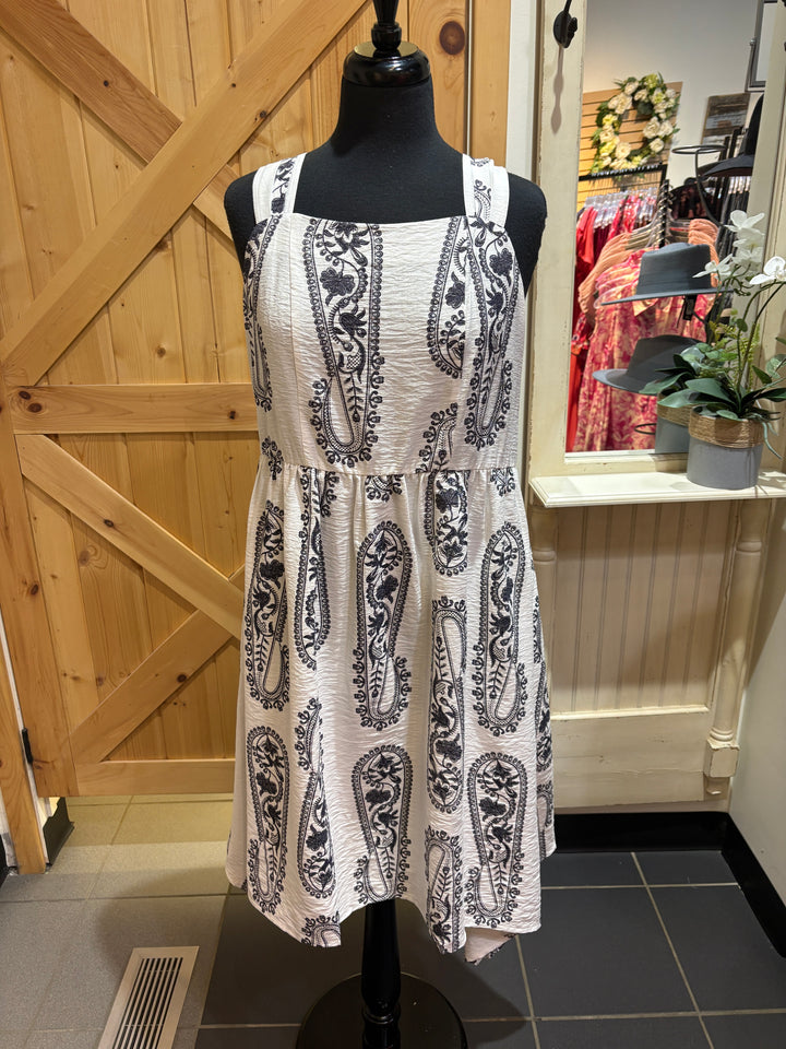 Sleeveless Short Patterned Dress