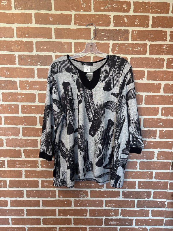 Pattern Keyhole Top