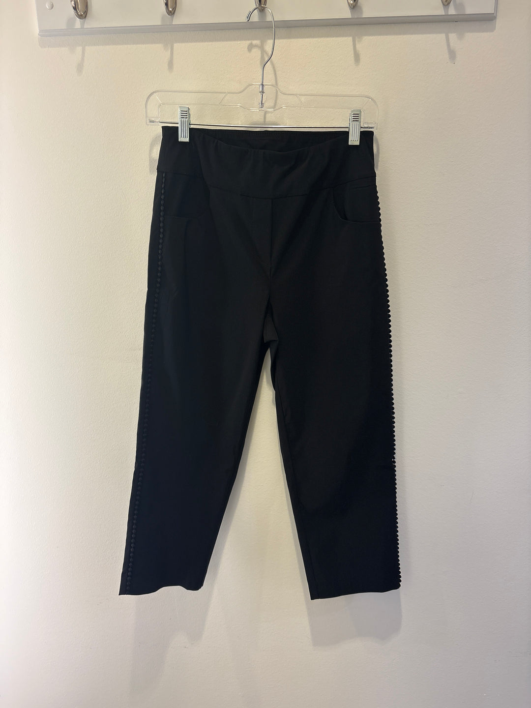 Pull On Capri W/Detail