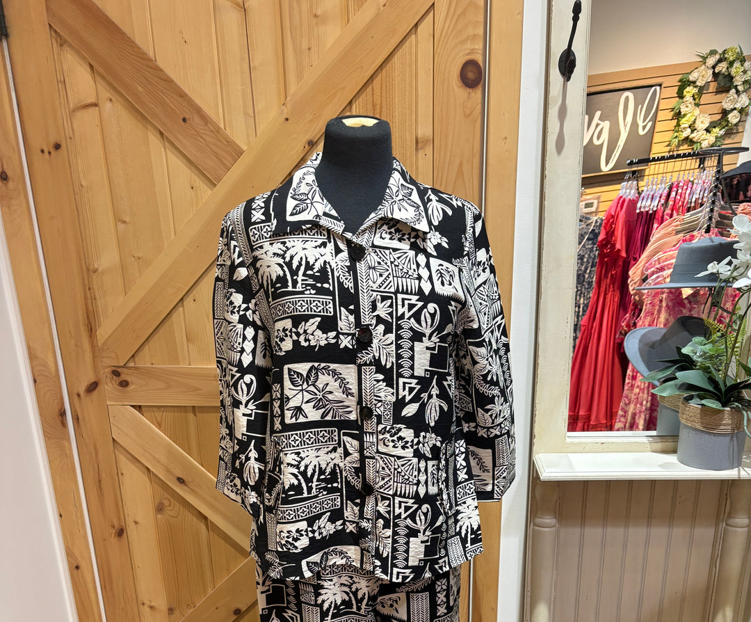 Abstract Collared Top