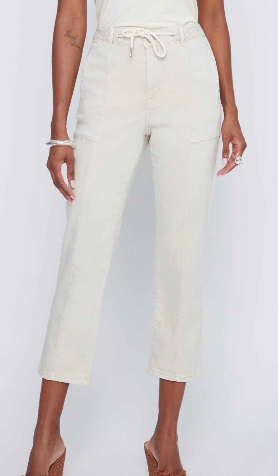 Straight Leg Drawstring Tie Pant