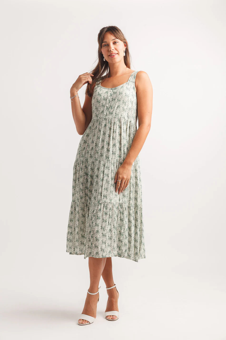 Sleeveless Tiered Leaf Print Dress
