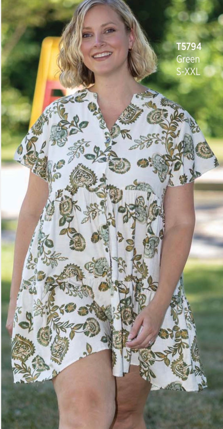 Flowy Collared Patterned Dress