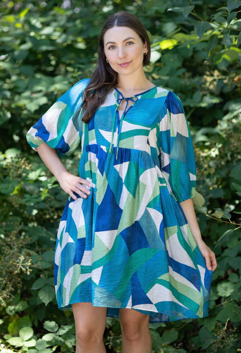 Abstract Patterned 3/4 Sleeve Dress
