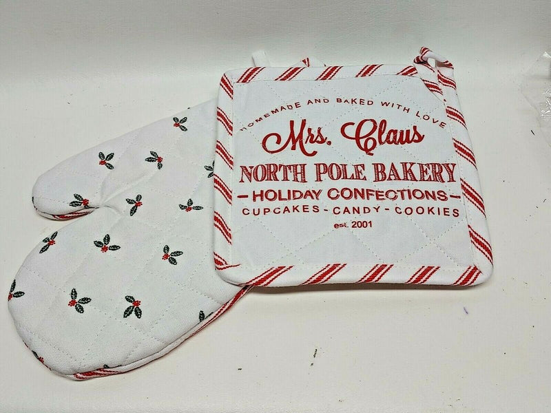 Mrs Claus Bakery Oven Mitts