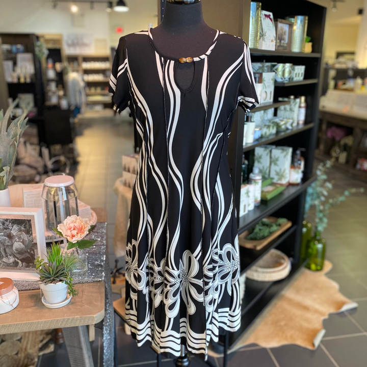 Patterned Short Sleeve Dress