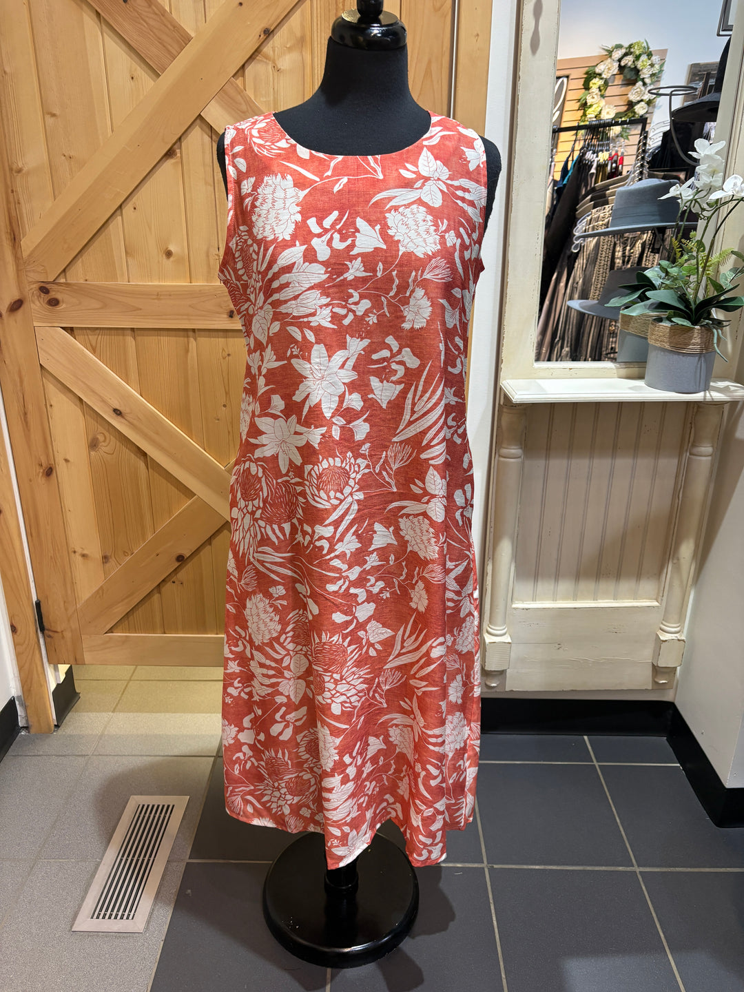 Sleeveless Abstract Pattern Dress