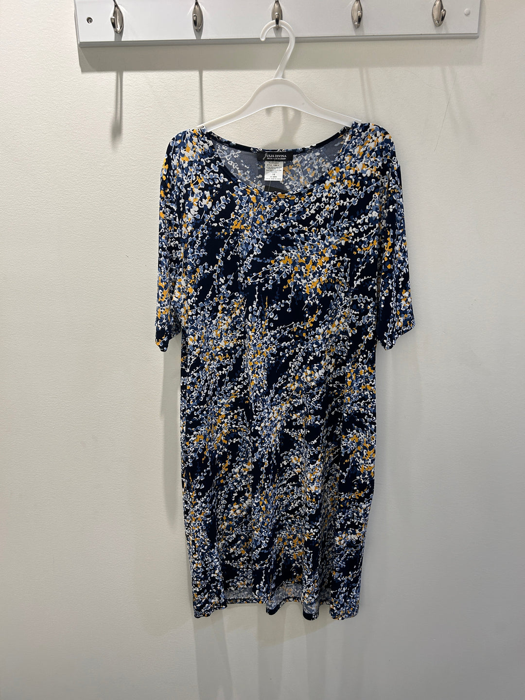Patterned Flowy Dress W/Pockets