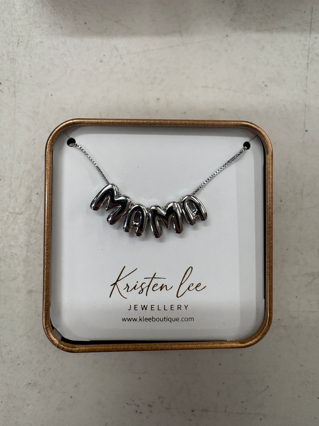 Mama Necklace