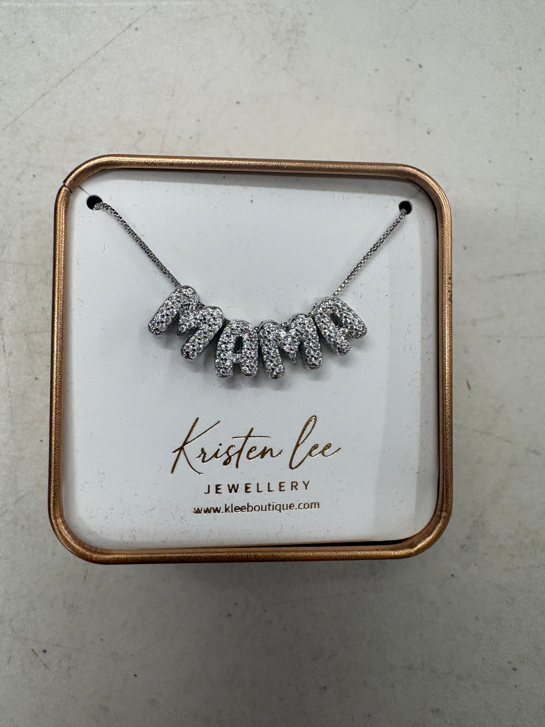 Mama Necklace